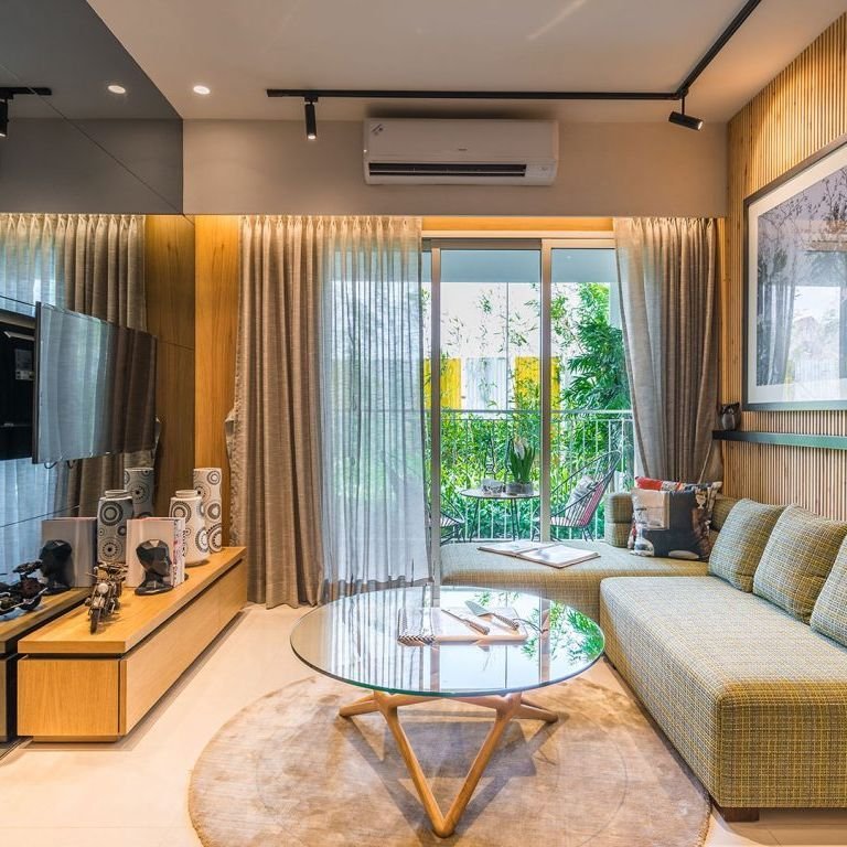 Compact Home Looks Spacious